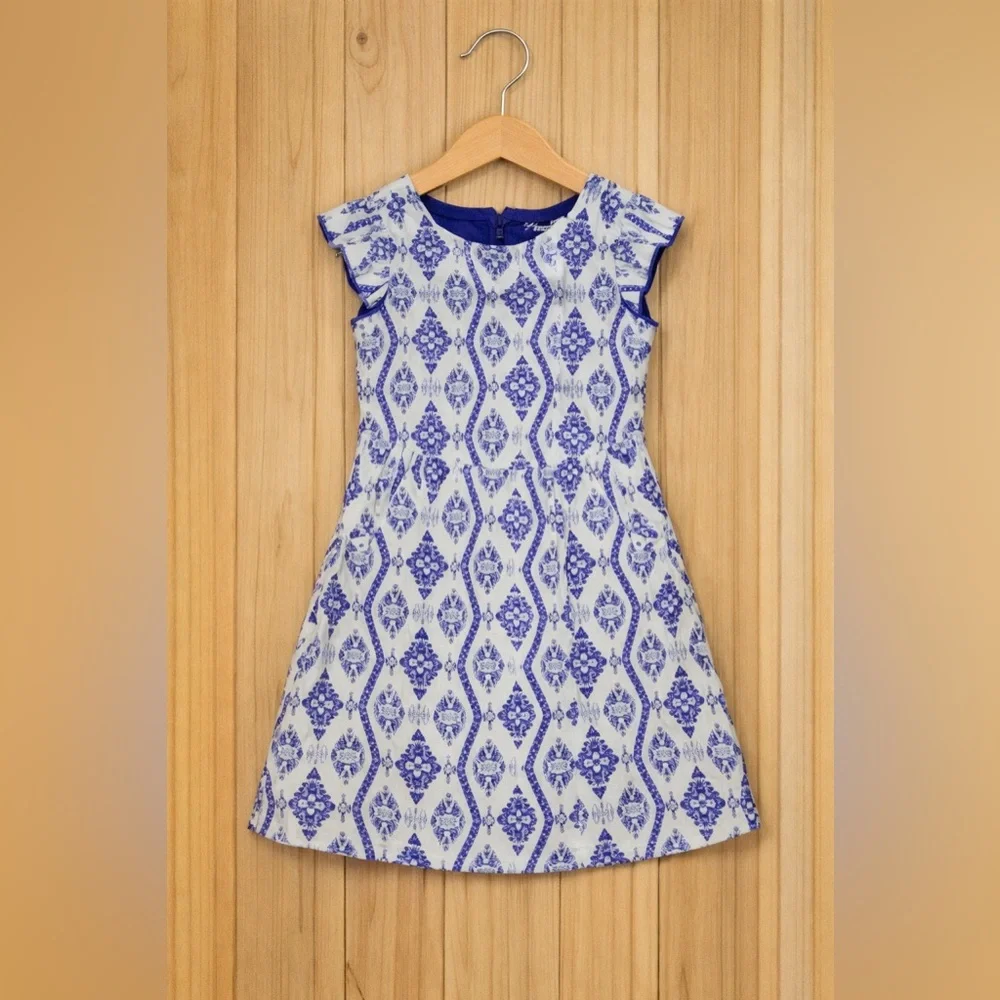 OshKosh B’gosh Brocade Navy and White Dress. Great Condition. Size 3t